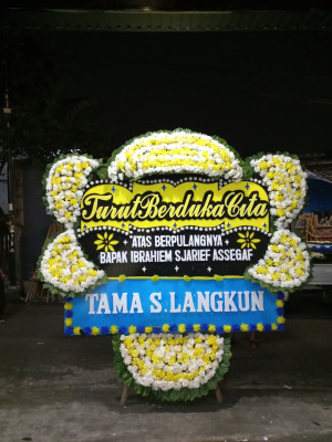 Papan Bunga Duka di Taliwang